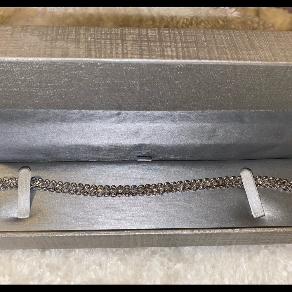 1/4 CT TW diamond sterling silver tennis bracelet